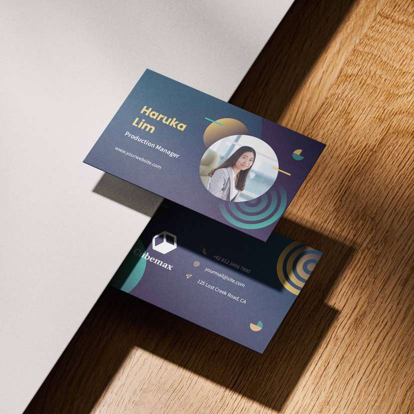 Kartu Nama Karyawan Perusahaan Tema Gradasi Ungu dan Hijau Toska - Image 1