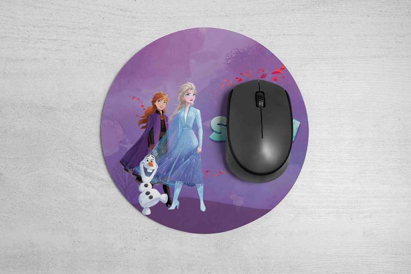Mousepad Bulat Tema Frozen dengan Karakter Perempuan dan Salju - Image 1