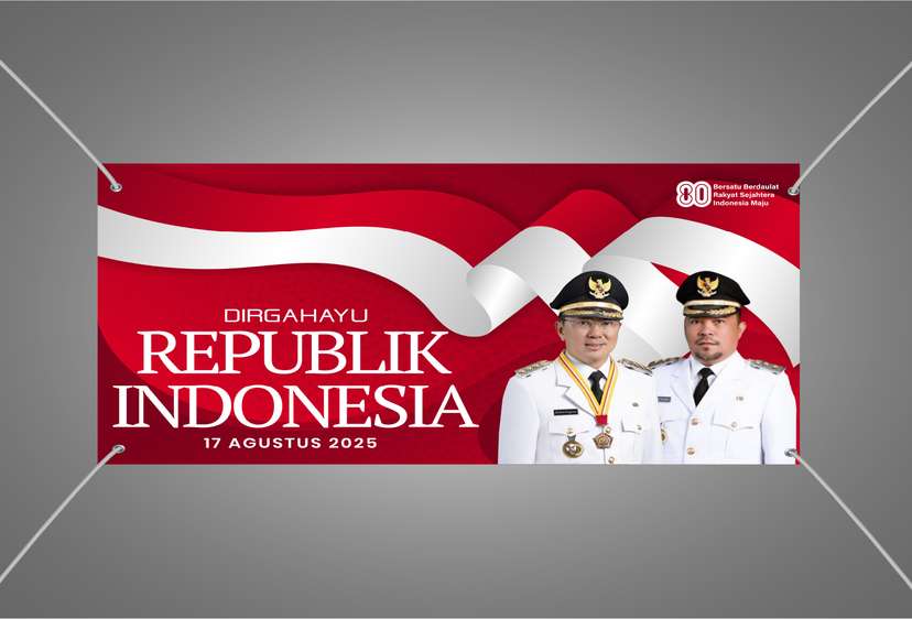 Baliho Kemerdekaan Kibaran Bendera dengan Nuansa Keindahaan dan Perjuangan - Image 1