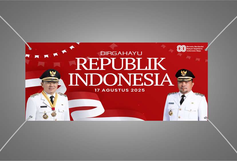 Baliho Kemerdekaan Desain dengan latar floral dan frame unik dengan Paduan Kesan Klasik - Image 1