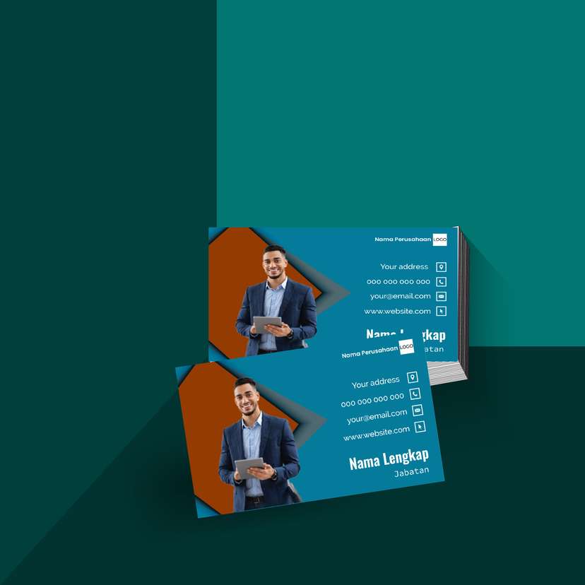 Kartu Nama Profesional Bernuansa Biru Tosca dengan Aksen Oranye Geometris yang Tegas, Modern, dan Elegan - Image 1