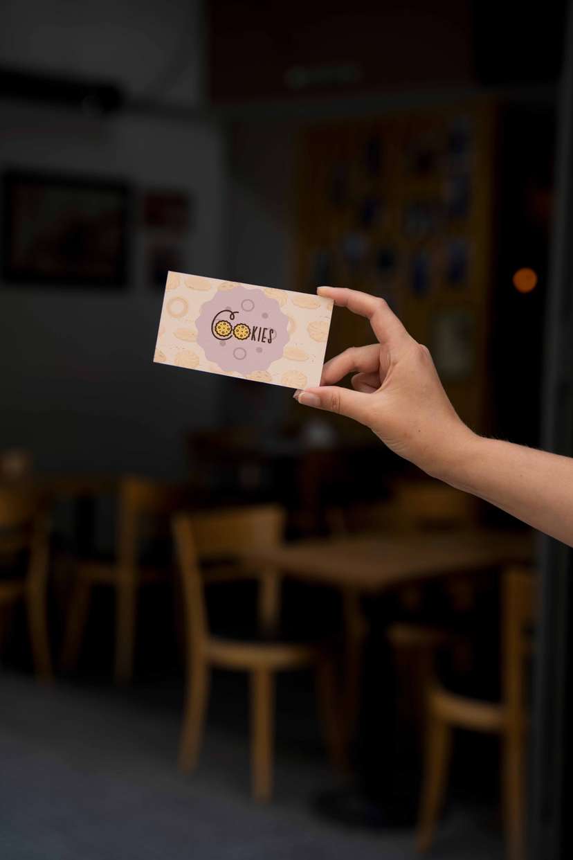 Kartu Nama Manis & Playful Bisnis Kue Kering - Image 1