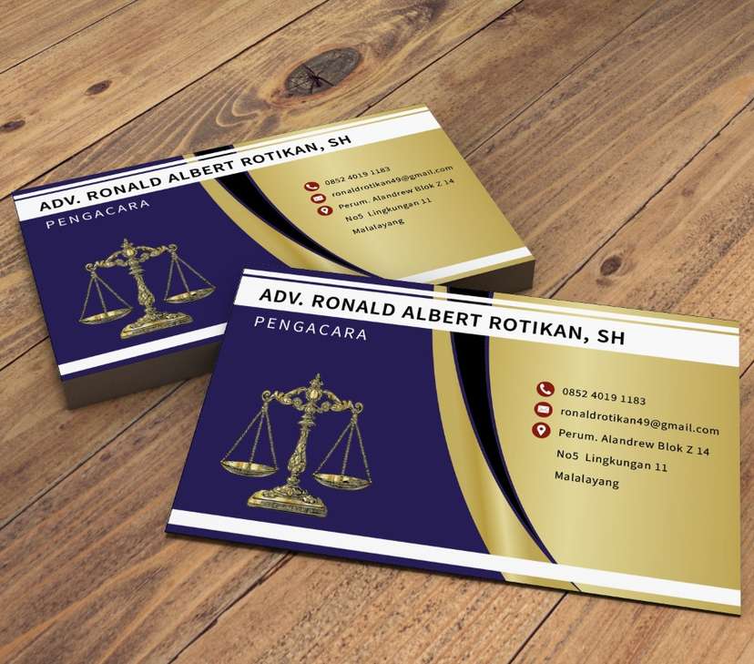 Kartu Nama Biru Emas Glossy dengan Layout Modern Terbagi Dua - Image 1