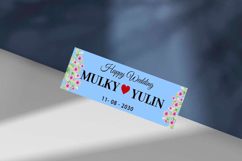 Wedding Plat Cerah dengan Latar Biru dan Bunga Ungu - Image 1