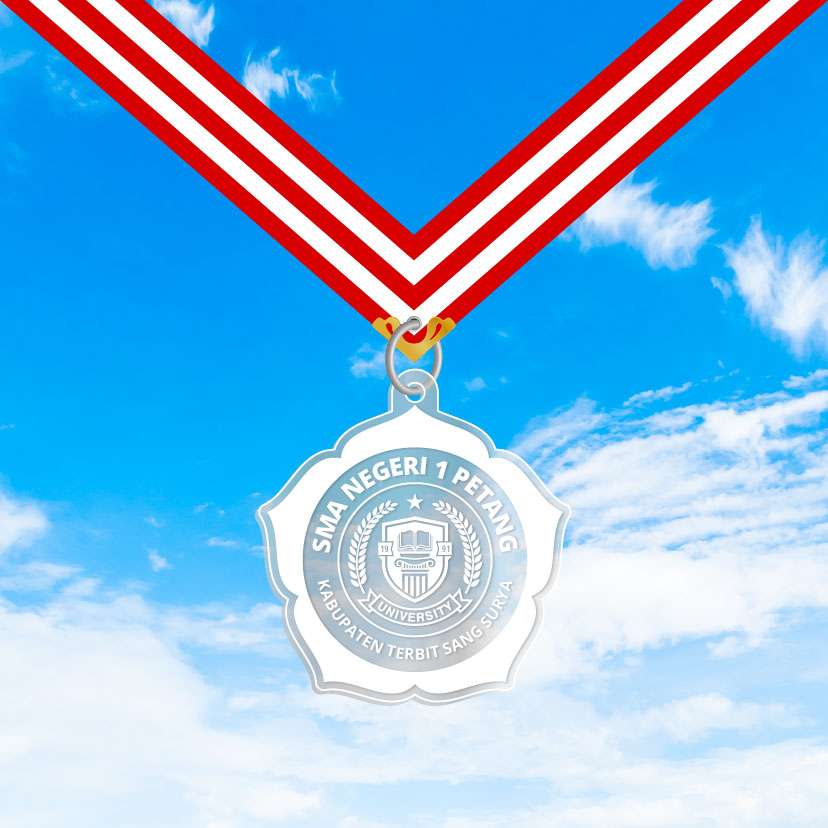 Medali Akrilik Kelulusan/Wisuda Sekolah - Tema Putih Bening ๐
- Image 1