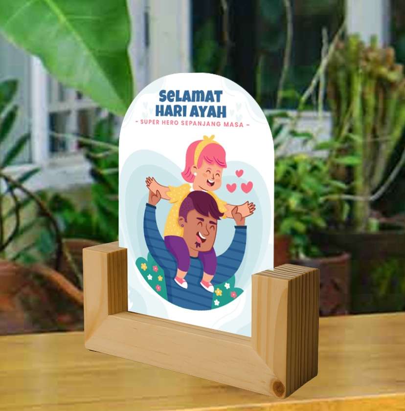 Dream LED Selamat Hari Ayah dengan Ilustrasi Ayah dan Anak Perempuan - Image 1