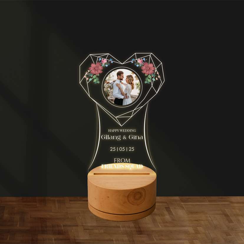 Dream LED Wedding Dengan Tema Simple Bunga - Image 1