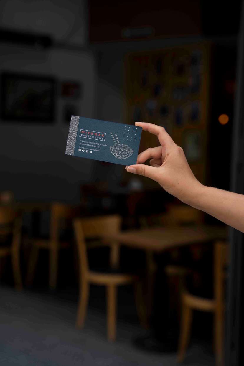 Kartu Nama Untuk Restoran Mie Warna Biru Dongker - Image 1